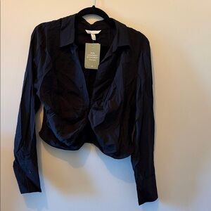 NWT H&M Black Collared Ruched Long Sleeve Crop Top SZ L